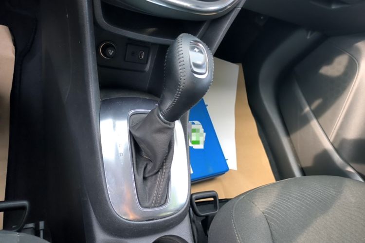 Used Buick Encore 2014 1.4T Automatic Two-Wheel Drive Urban Elite Model Gear Lever