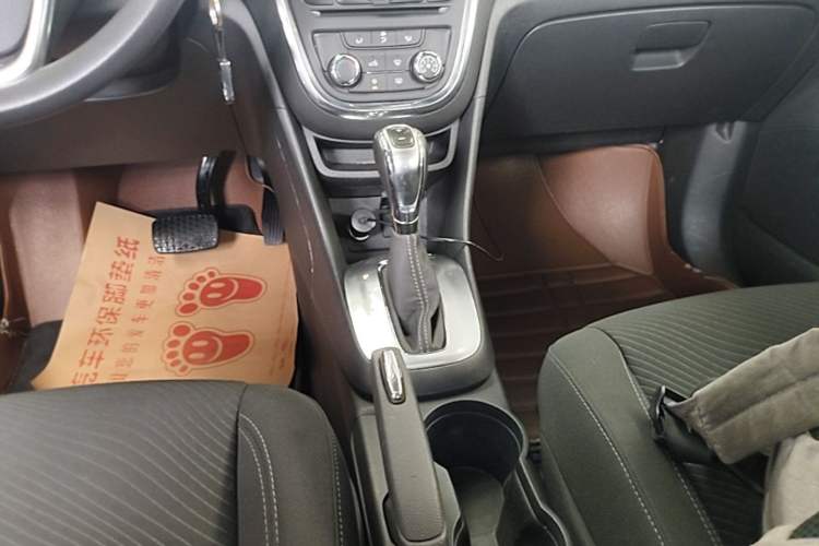 Used Buick Encore 2014 1.4T Automatic Two-Wheel Drive Urban Elite Model Gear Lever