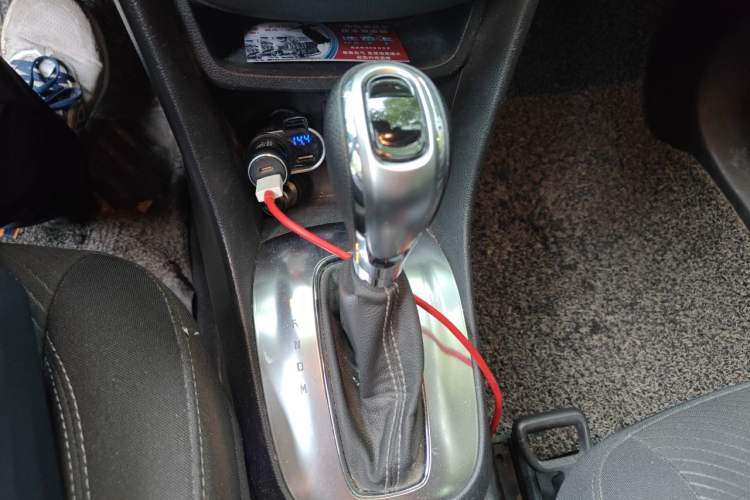Used Buick Encore 2014 1.4T Automatic Two-Wheel Drive Urban Elite Model Gear Lever