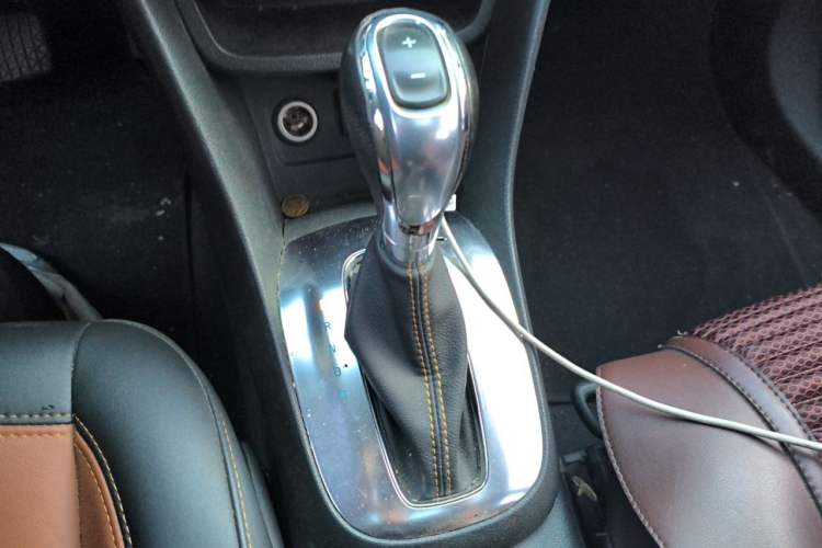 Used Buick Encore 2014 1.4T Automatic All-Wheel-Drive Flagship Edition Gear Lever
