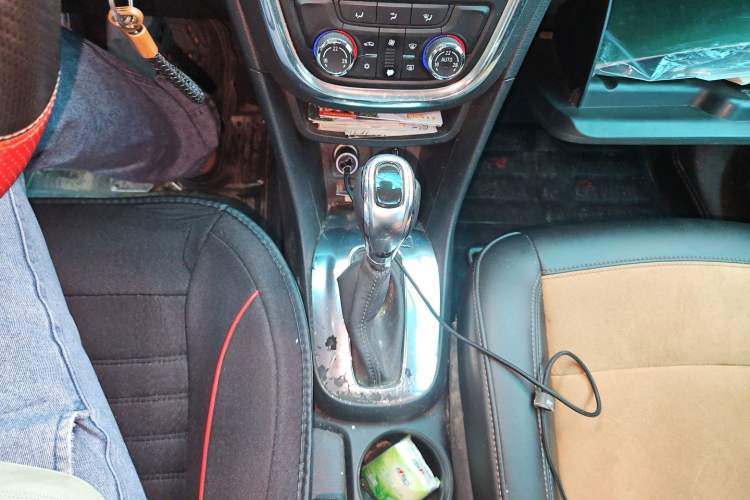 Used Buick Encore 2014 1.4T Automatic Two-Wheel Drive Urban Leading Model Gear Lever