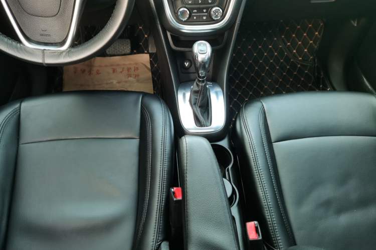 Used Buick Encore 2014 1.4T Automatic Two-Wheel Drive Urban Elite Model Gear Lever