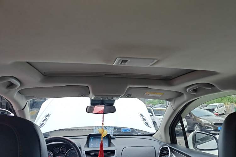 Used Buick Encore 2014 1.4T Automatic Two-Wheel Drive Urban Elite Model Headliner