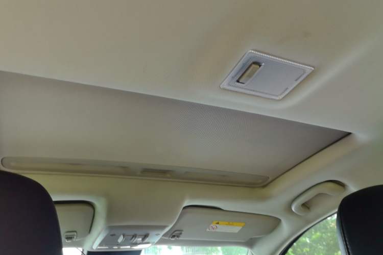 Used Buick Encore 2014 1.4T Automatic Two-Wheel Drive Urban Elite Model Headliner