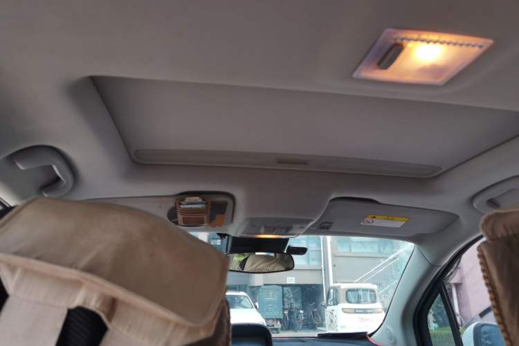 Used Buick Encore 2014 1.4T Automatic Two-Wheel Drive Urban Elite Model Headliner