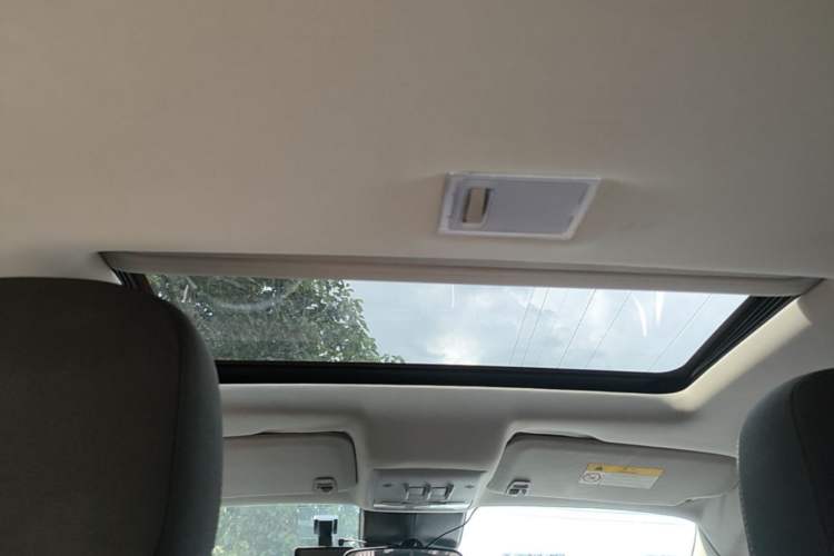 Used Buick Encore 2014 1.4T Automatic Two-Wheel Drive Urban Elite Model Headliner
