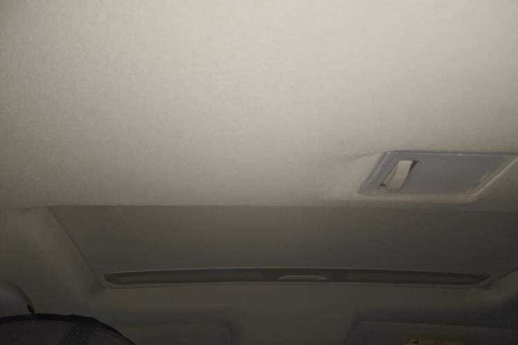 Used Buick Encore 2014 1.4T Automatic Two-Wheel Drive Urban Elite Model Headliner