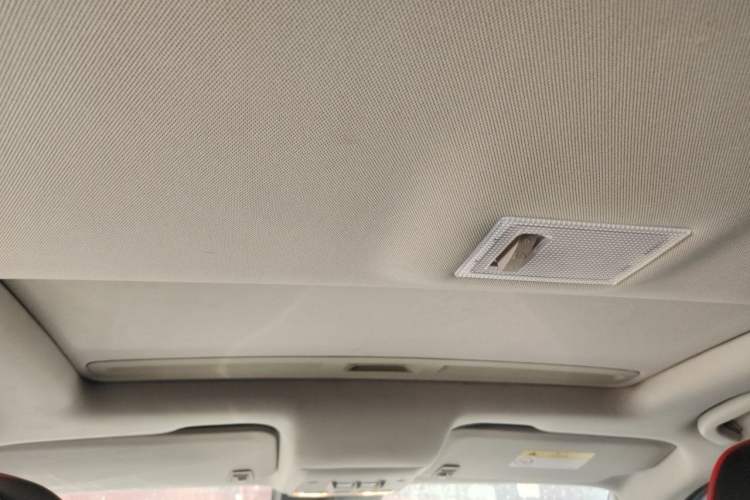 Used Buick Encore 2014 1.4T Automatic Two-Wheel Drive Urban Elite Model Headliner