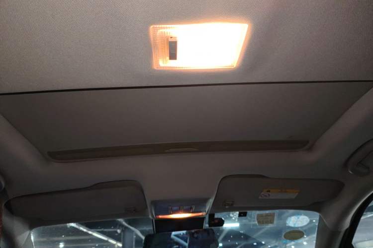 Used Buick Encore 2014 1.4T Automatic Two-Wheel Drive Urban Elite Model Headliner