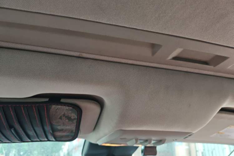 Used Buick Encore 2014 1.4T Automatic Two-Wheel Drive Urban Elite Model Headliner