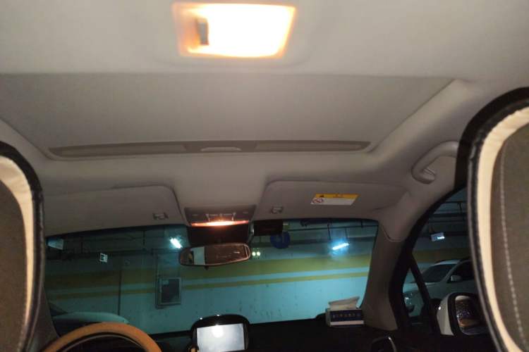 Used Buick Encore 2014 1.4T Automatic Two-Wheel Drive Urban Elite Model Headliner