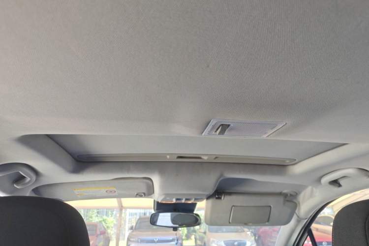 Used Buick Encore 2014 1.4T Automatic Two-Wheel Drive Urban Elite Model Headliner