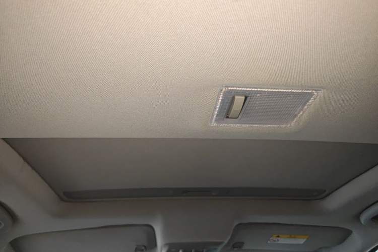 Used Buick Encore 2014 1.4T Automatic Two-Wheel Drive Urban Elite Model Headliner