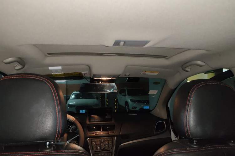 Used Buick Encore 2014 1.4T Automatic Two-Wheel Drive Urban Elite Model Headliner