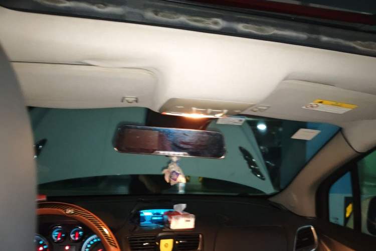 Used Buick Encore 2014 1.4T Automatic Two-Wheel Drive Urban Elite Model Headliner
