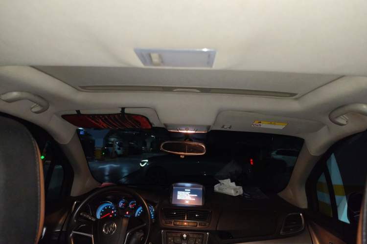 Used Buick Encore 2014 1.4T Automatic Two-Wheel Drive Urban Elite Model Headliner