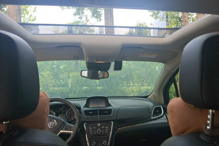 Used Buick Encore 2014 1.4T Automatic All-Wheel-Drive Flagship Edition Headliner