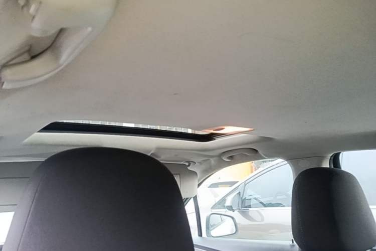 Used Buick Encore 2014 1.4T Automatic Two-Wheel Drive Urban Elite Model Headliner