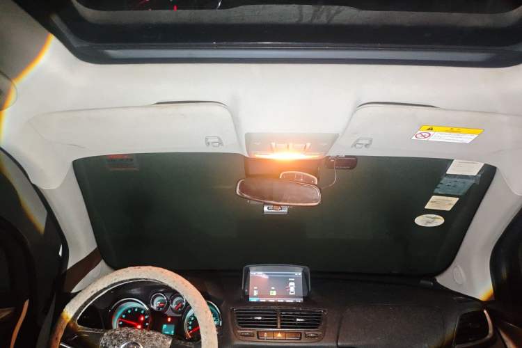 Used Buick Encore 2014 1.4T Automatic Two-Wheel Drive Urban Elite Model Headliner