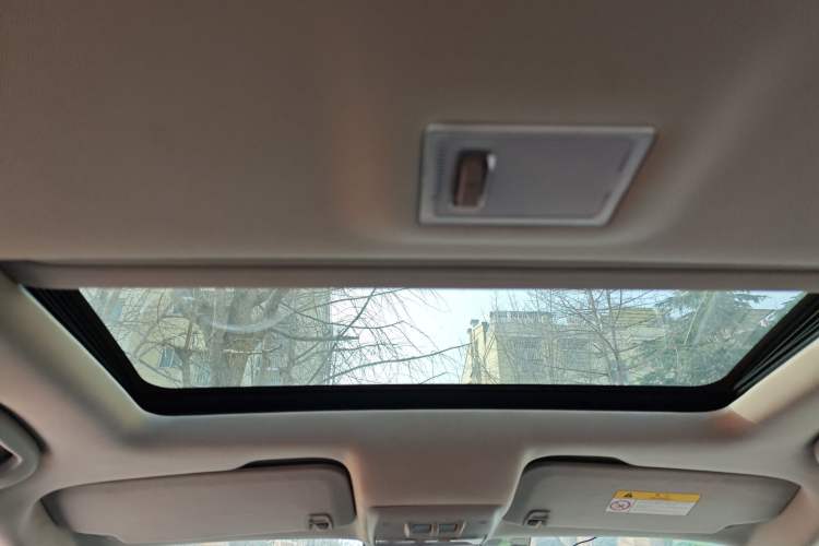 Used Buick Encore 2014 1.4T Automatic Two-Wheel Drive Urban Elite Model Headliner