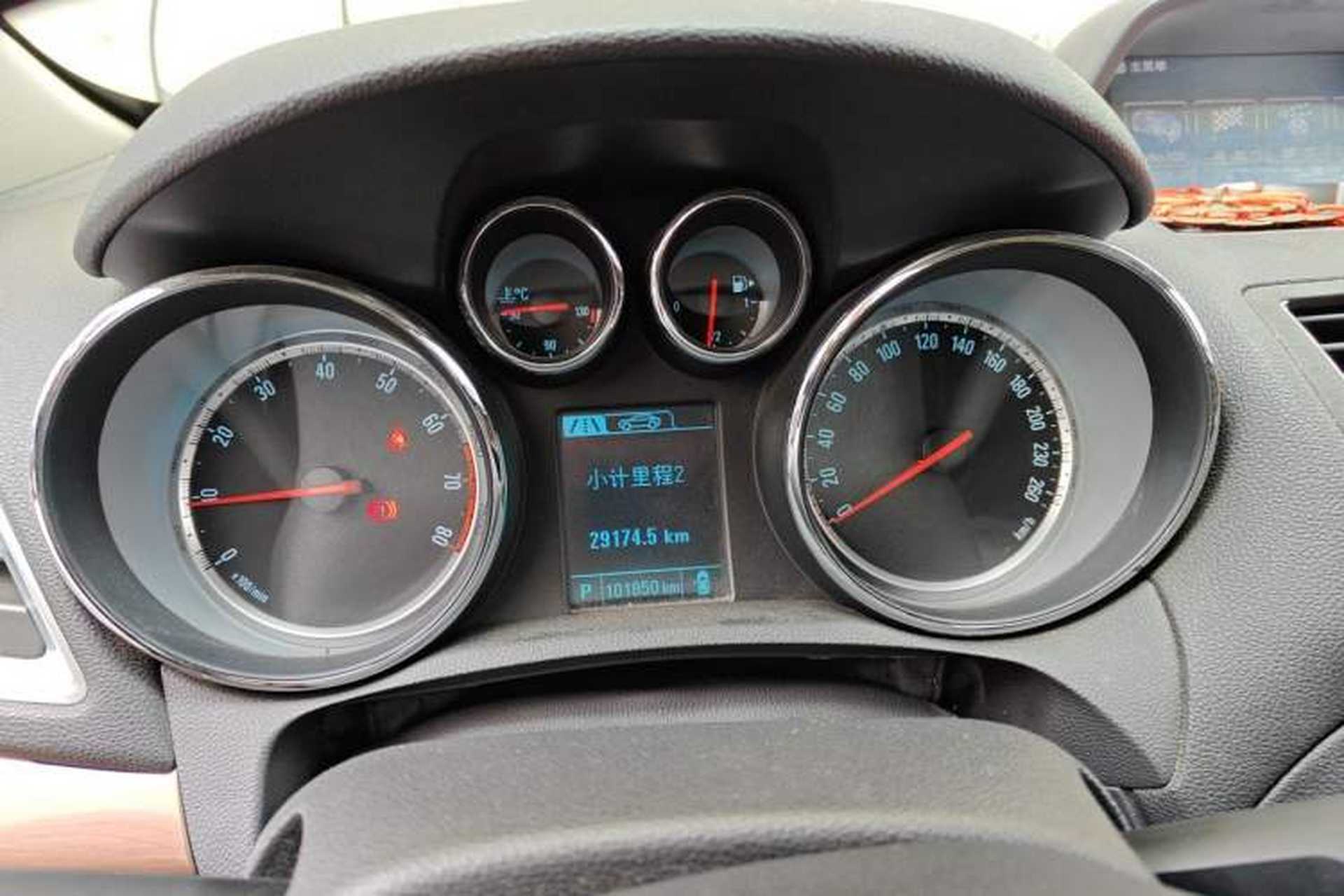 Used Buick Encore 2014 1.4T Automatic All-Wheel-Drive Flagship Edition Instrument Cluster