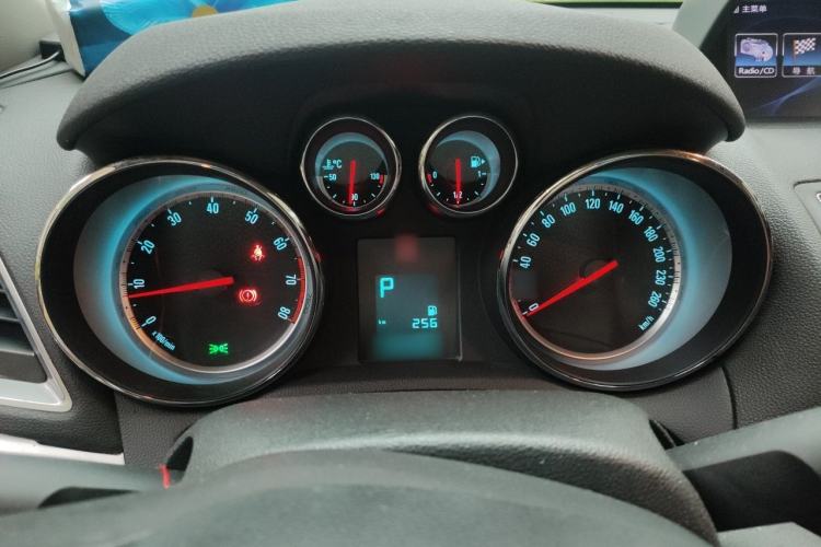 Used Buick Encore 2014 1.4T Automatic Two-Wheel Drive Urban Elite Model Instrument Cluster