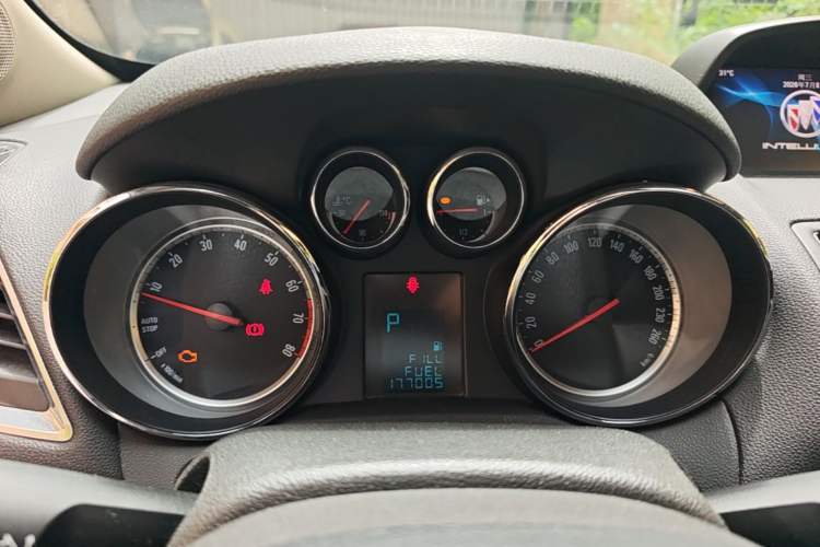 Used Buick Encore 2014 1.4T Automatic Two-Wheel Drive Urban Leading Model Instrument Cluster