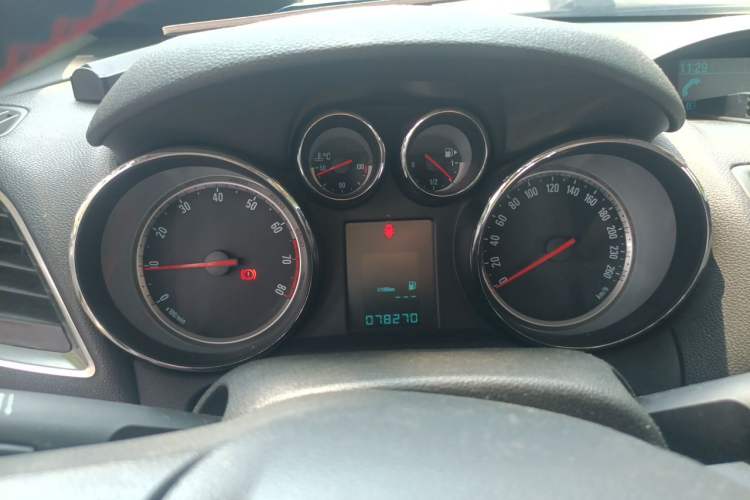 Used Buick Encore 2014 1.4T Manual Two-Wheel Drive Urban Advanced Model Instrument Cluster