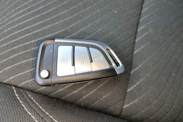 Used Buick Encore 2014 1.4T Automatic Two-Wheel Drive Urban Elite Model Interior 1