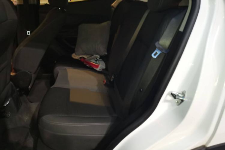 Used Buick Encore 2014 1.4T Automatic Two-Wheel Drive Urban Elite Model Interior 4