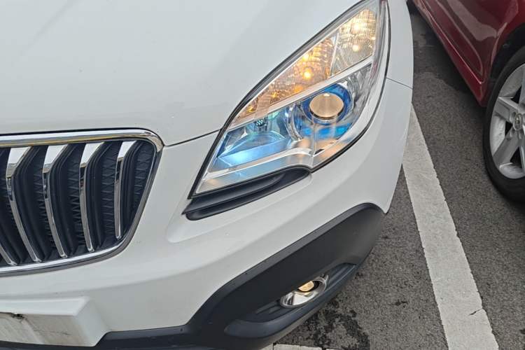 Used Buick Encore 2014 1.4T Automatic Two-Wheel Drive Urban Elite Model Left Front Headlight