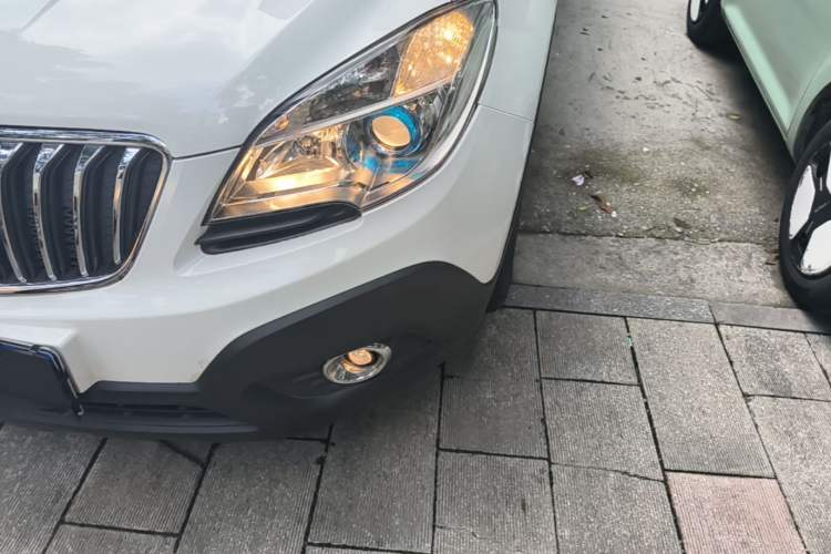 Used Buick Encore 2014 1.4T Automatic Two-Wheel Drive Urban Elite Model Left Front Headlight