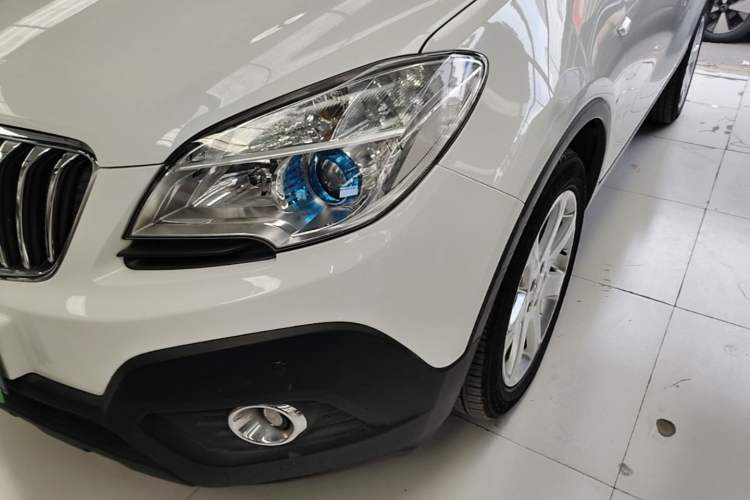 Used Buick Encore 2014 1.4T Automatic Two-Wheel Drive Urban Elite Model Left Front Headlight