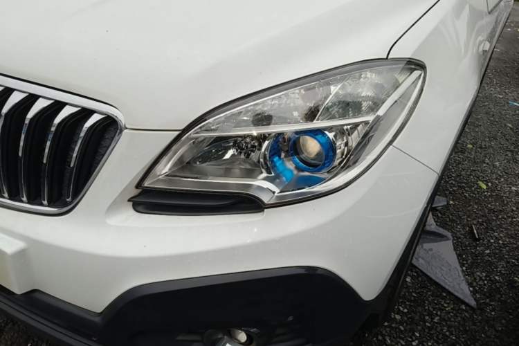Used Buick Encore 2014 1.4T Automatic Two-Wheel Drive Urban Elite Model Left Front Headlight