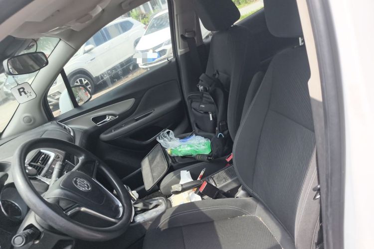 Used Buick Encore 2014 1.4T Automatic Two-Wheel Drive Urban Elite Model Left Front Seat