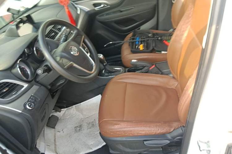 Used Buick Encore 2014 1.4T Automatic Two-Wheel Drive Urban Elite Model Left Front Seat