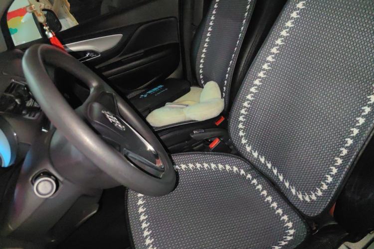 Used Buick Encore 2014 1.4T Automatic Two-Wheel Drive Urban Elite Model Left Front Seat