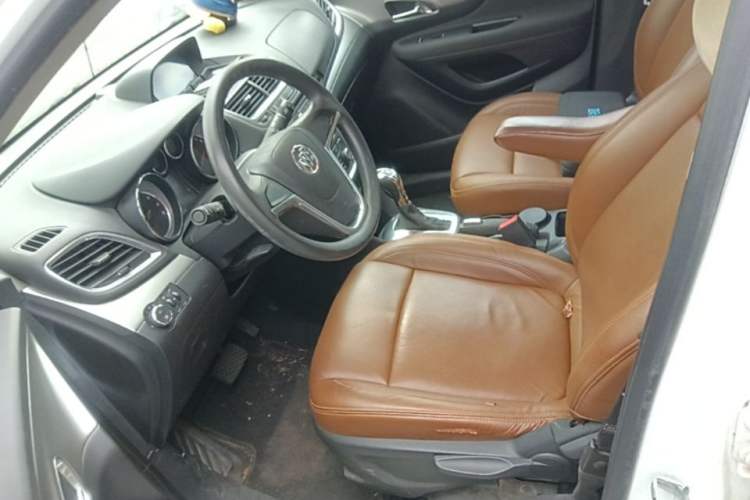 Used Buick Encore 2014 1.4T Automatic Two-Wheel Drive Urban Elite Model Left Front Seat
