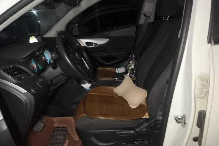 Used Buick Encore 2014 1.4T Automatic Two-Wheel Drive Urban Elite Model Left Front Seat
