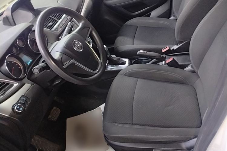 Used Buick Encore 2014 1.4T Automatic Two-Wheel Drive Urban Elite Model Left Front Seat