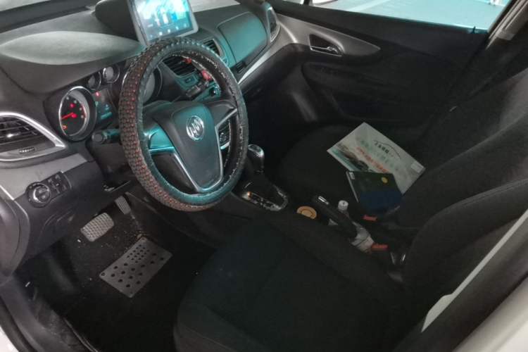 Used Buick Encore 2014 1.4T Automatic Two-Wheel Drive Urban Elite Model Left Front Seat