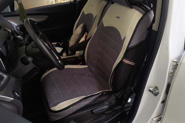 Used Buick Encore 2014 1.4T Automatic Two-Wheel Drive Urban Elite Model Left Front Seat
