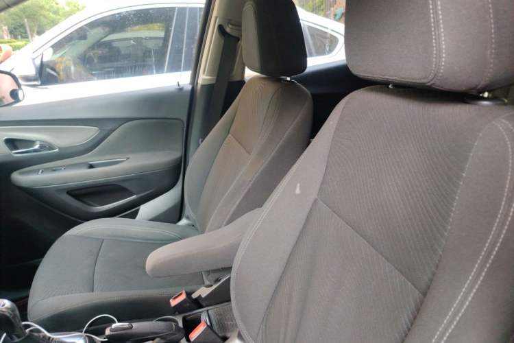 Used Buick Encore 2014 1.4T Automatic Two-Wheel Drive Urban Elite Model Left Front Seat