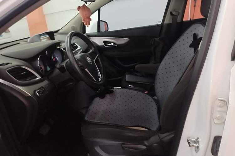 Used Buick Encore 2014 1.4T Automatic Two-Wheel Drive Urban Elite Model Left Front Seat