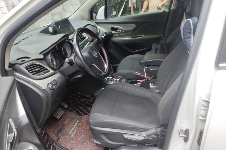 Used Buick Encore 2014 1.4T Automatic Two-Wheel Drive Urban Elite Model Left Front Seat