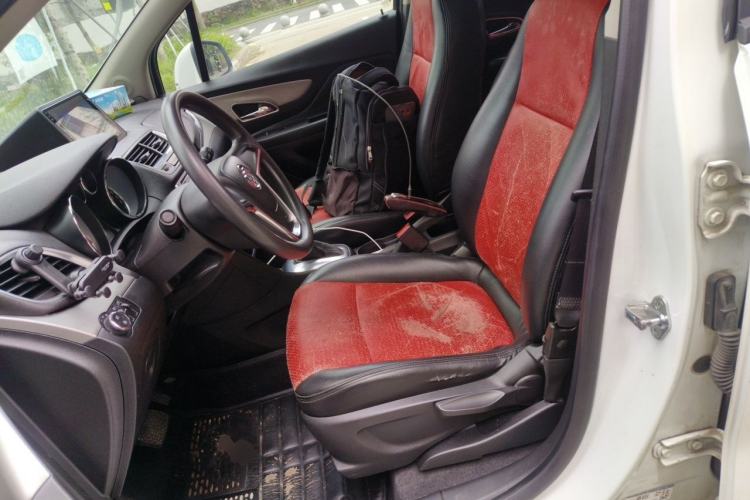 Used Buick Encore 2014 1.4T Automatic Two-Wheel Drive Urban Elite Model Left Front Seat