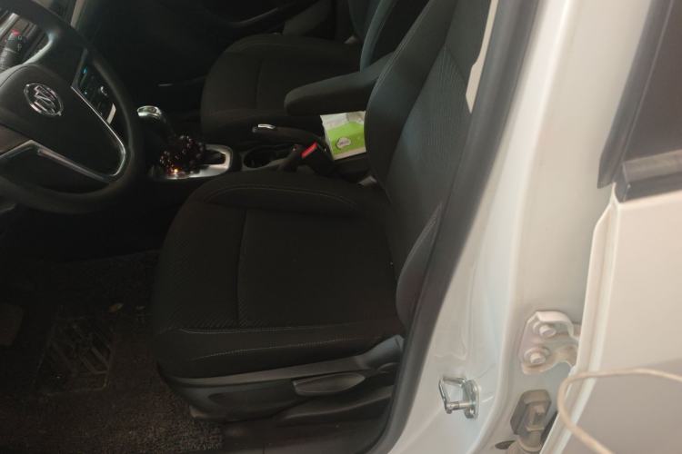Used Buick Encore 2014 1.4T Automatic Two-Wheel Drive Urban Elite Model Left Front Seat