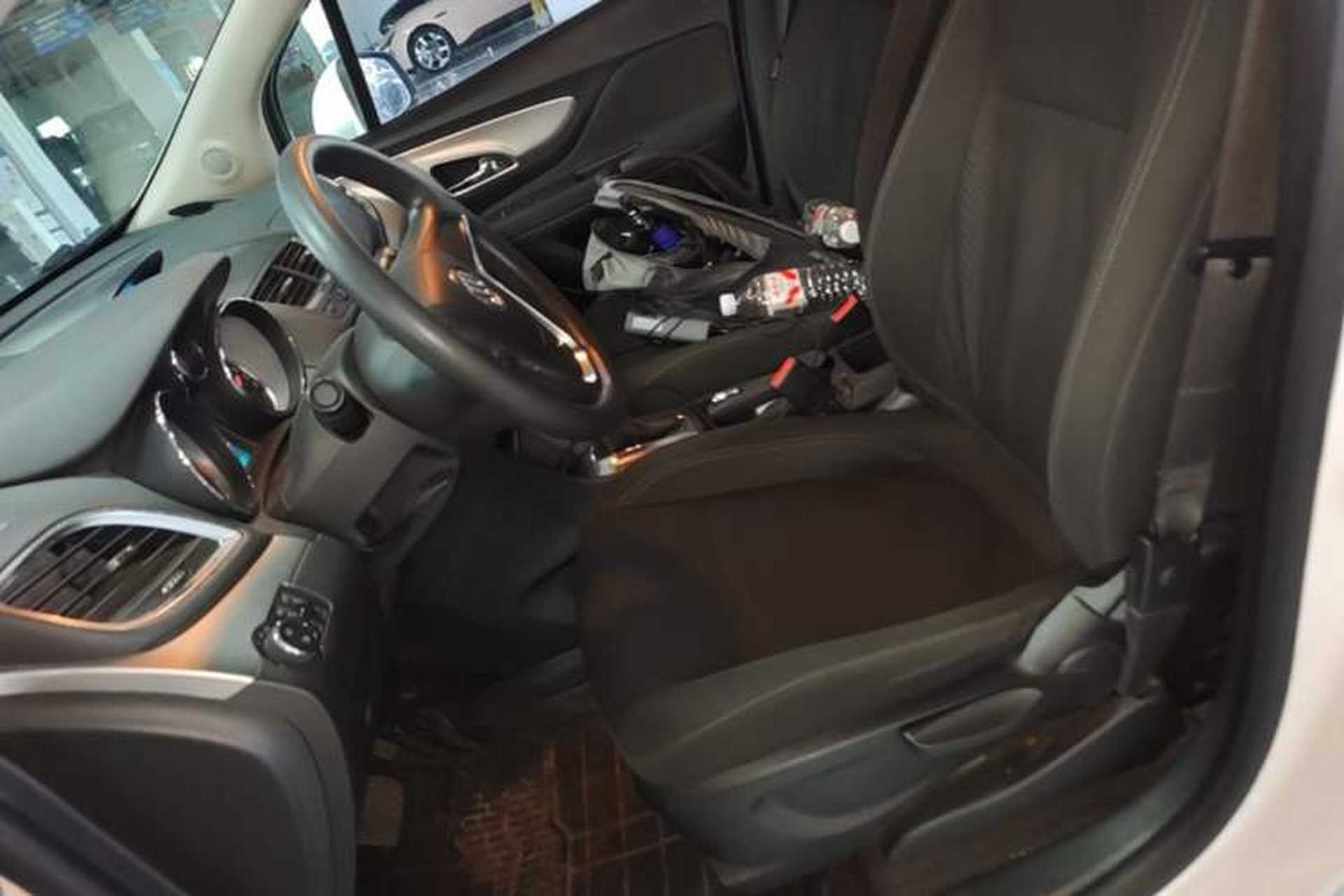 Used Buick Encore 2014 1.4T Automatic Two-Wheel Drive Urban Elite Model Left Front Seat