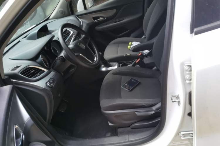 Used Buick Encore 2014 1.4T Automatic Two-Wheel Drive Urban Elite Model Left Front Seat