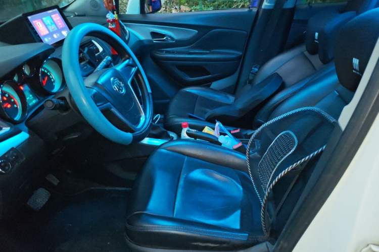 Used Buick Encore 2014 1.4T Automatic Two-Wheel Drive Urban Elite Model Left Front Seat